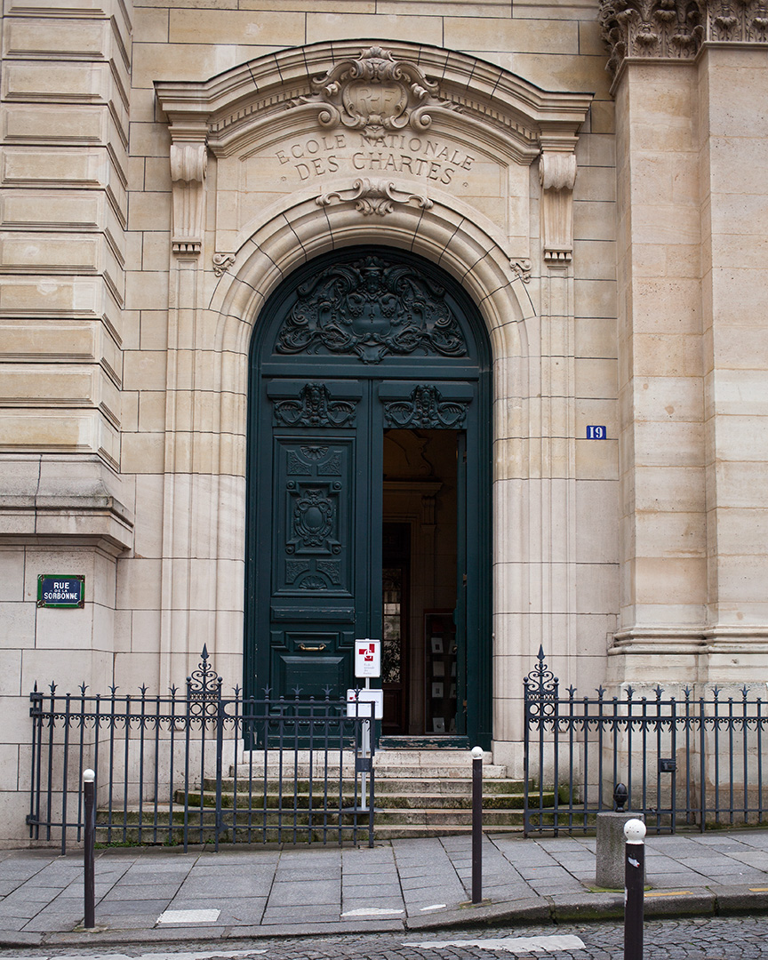 Façade de l'École au 19, rue de la Sorbonne 