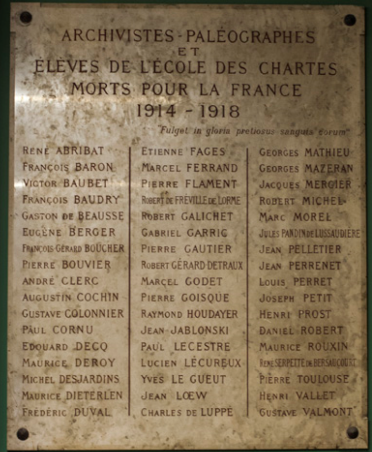 Plaque commémorative dans l’ancienne grande salle de cours de l’École