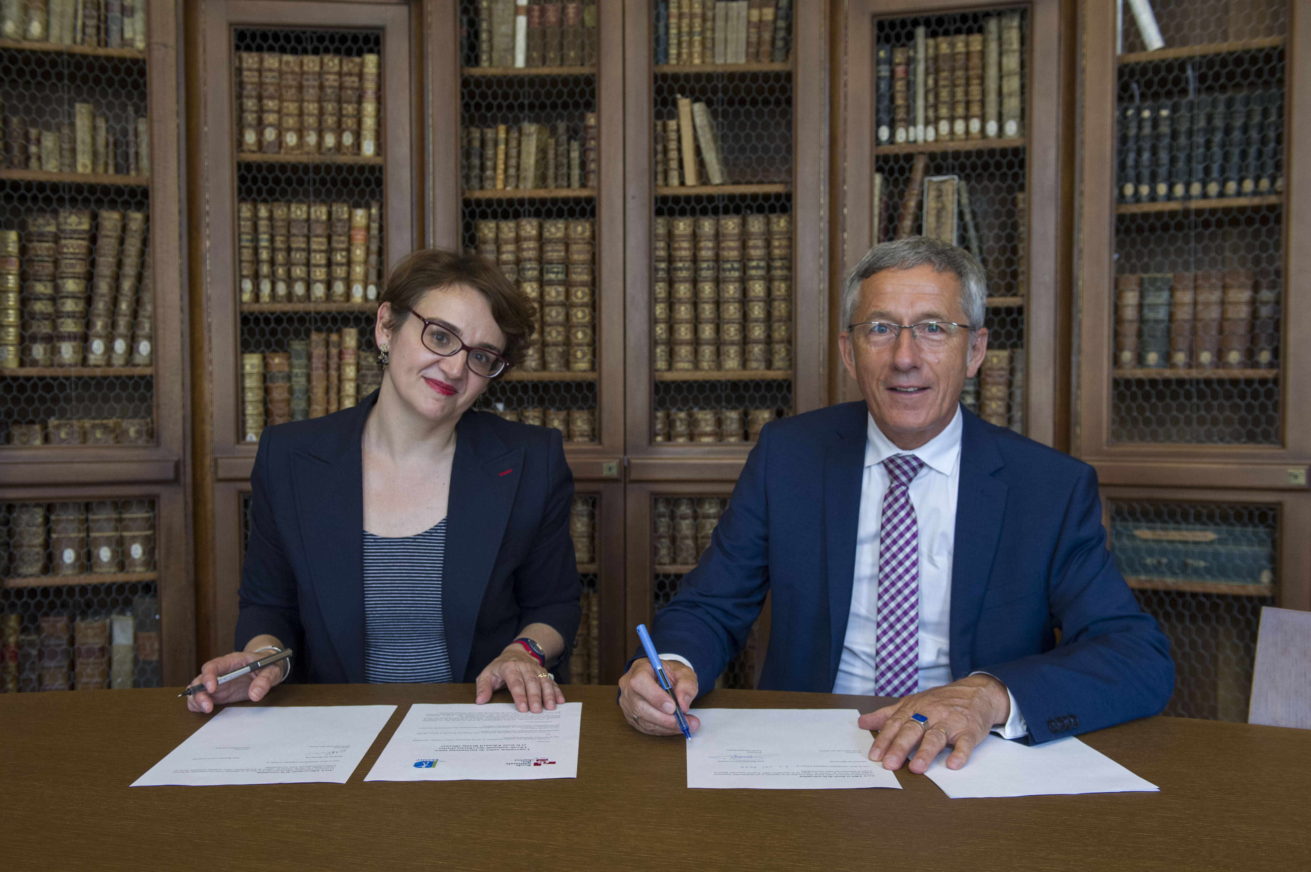 Signature du partenariat entre l'École et le lycée Édouard Branly de Dreux 