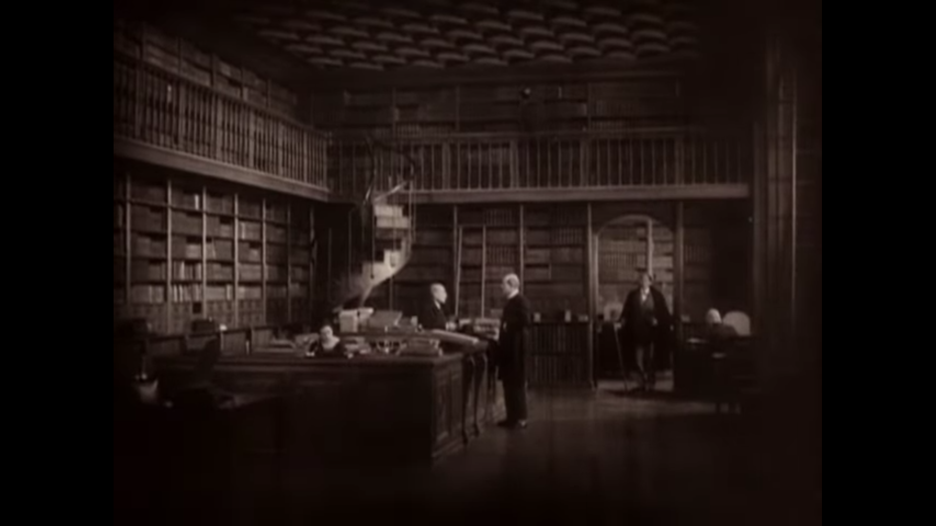 La bibliothèque de l'Arsenal dans Le Magicien (Rex Ingram), 1926