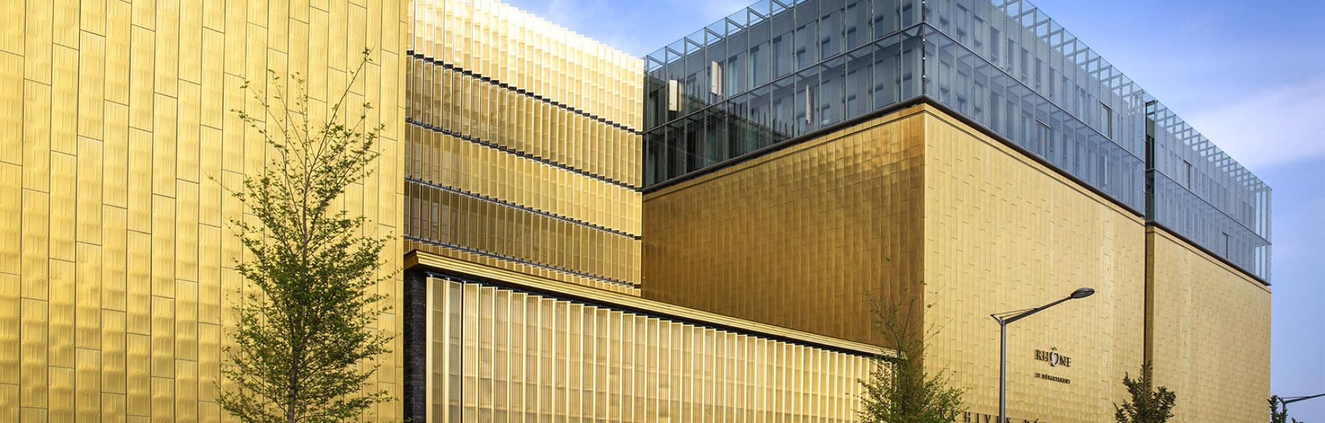 Le bâtiment des Archives départementales du Rhône, par l’architecte Bruno Dumetier