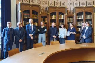 Les membres de jury et Enora Peronneau Saint-Jalmes, lauréate de la bourse Victor Baubet, le 30 septembre 2021