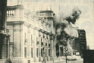 Coup d'État du 11 septembre 1973. Bombardement de La Moneda (palais présidentiel, Santiago du Chili) 