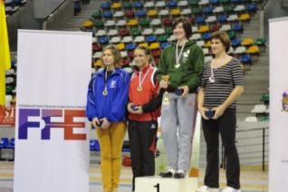 Célia Cabane championne de France entreprises d'escrime