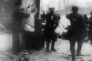Arrestation de civils à Vitebsk en 1941