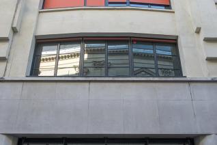 Façade de l'École des chartes, au 65, rue de Richelieu 