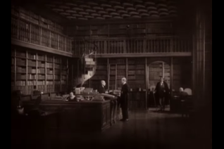 La bibliothèque de l'Arsenal dans Le Magicien (Rex Ingram), 1926