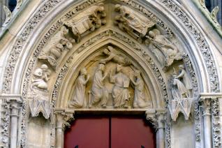 Image décorative : Notre-Dame de Paris, façade nord (tympan de la porte rouge) © Wikipédia
