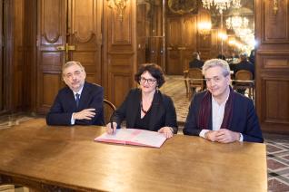 Image décorative : de gauche à droite : Gilles Pécout, président de la BnF, Michelle Bubenicek, directrice de l’École nationale des chartes - PSL, et Éric de Chassey, directeur général de l’INHA © BnF - cl. Guillaume Murat