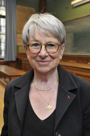 Marie-Paule Arnauld dans la grande salle de l’École à la Sorbonne, remise des diplômes 2013 