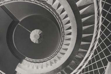 Image décorative : Paul Henrot, "Escalier de l’IRSID (Institut de recherche de la sidérurgie) à Saint-Germain-en-Laye", 1953, négatif souple. Don Marcelle Henrot, 1987 © DR © Photo : MAD Paris / Christophe Dellière 