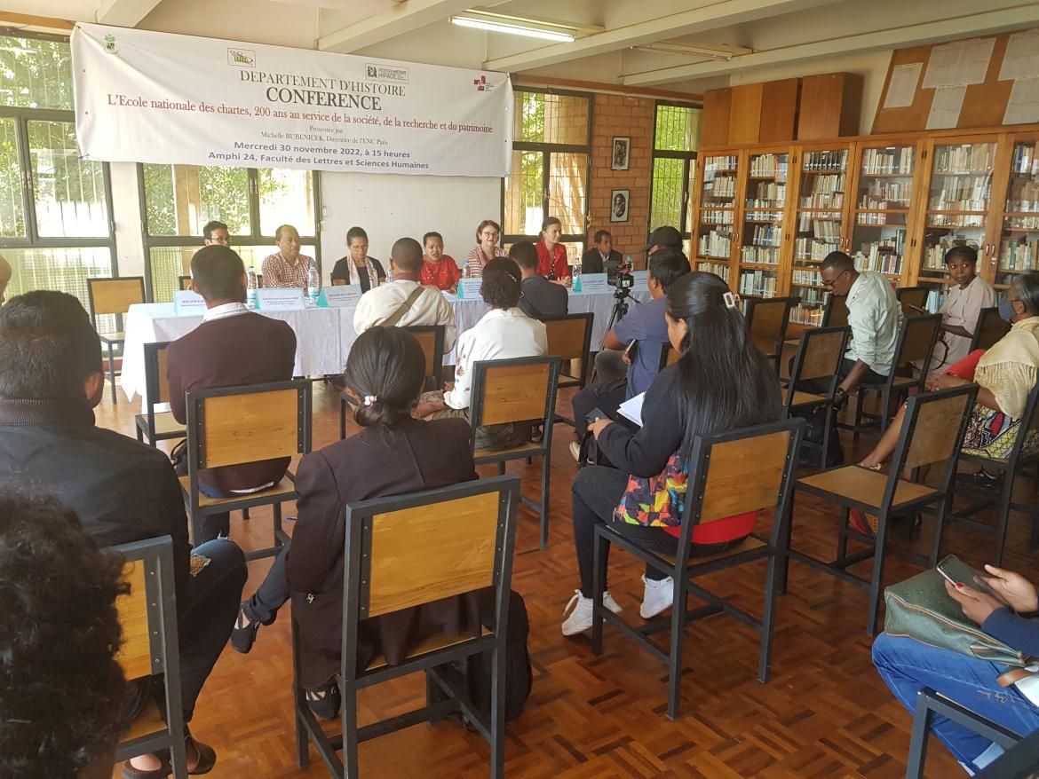 Conférence de presse, le lundi 28 novembre 2022, sur le département d’histoire, le parcours IDAM, les enjeux de professionnalisation et le partenariat entre l’École et l’Université d’Antananarivo sur les sciences des archives