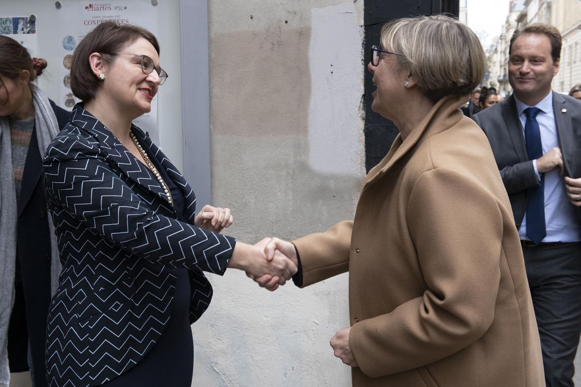 Accueil de Sylvie Retailleau, ministre de l’Enseignement supérieur et de la Recherche, par Michelle Bubenicek, directrice de l’École