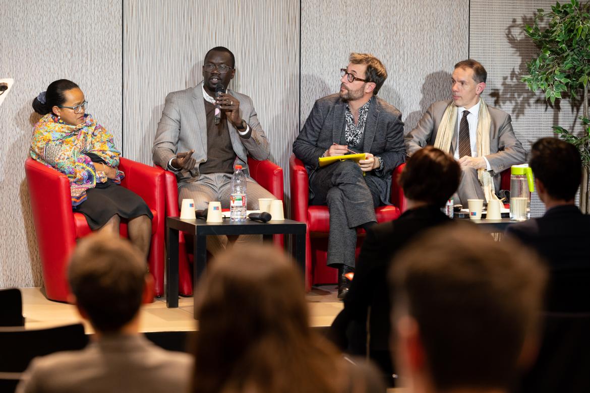 Table ronde sur « La position des institutions de l’enseignement supérieur et de la recherche », avec Helihanta Rajaonarison, Moustapha Mbengue, Éloi Ficquet et Édouard Vasseur