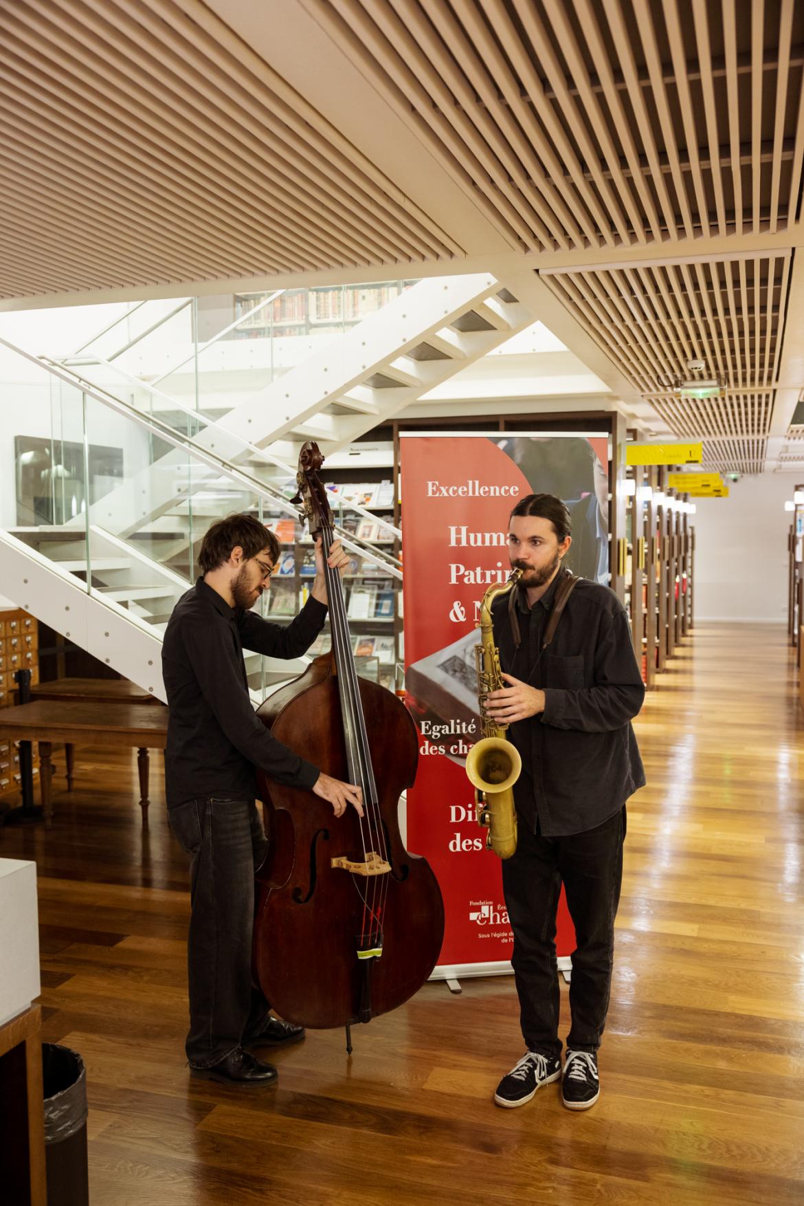 Image décorative : duo de musiciens de l’Orchestre & Chœur de PSL, lors de la soirée des mécènes le 19 novembre 2024 © Fondation de l’École enationale des chartes - PSL – cl. Frédéric Albert