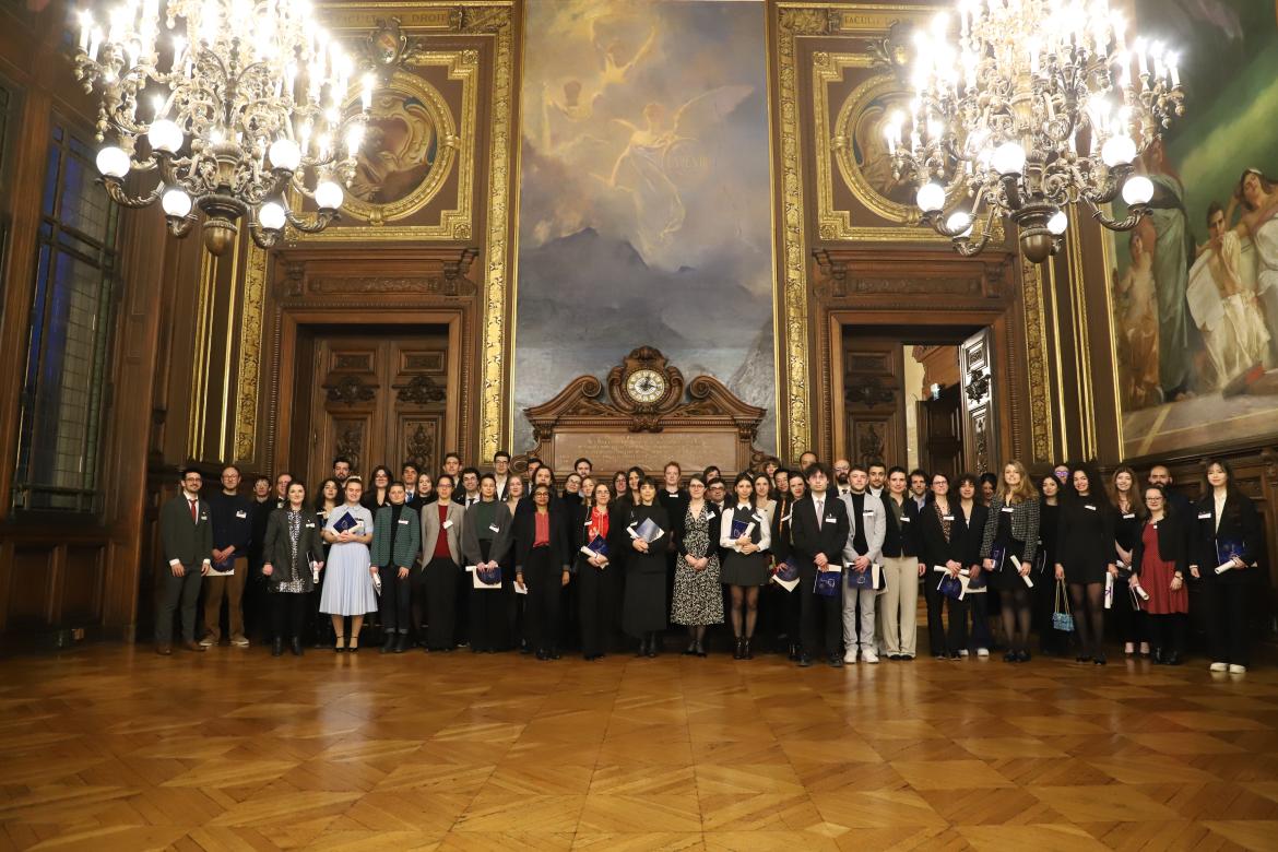 Image décorative : L’ensemble des lauréats des Prix 2024 de la Chancellerie des Universités de Paris © Chancellerie des Universités de Paris - Sylvain Lhermie