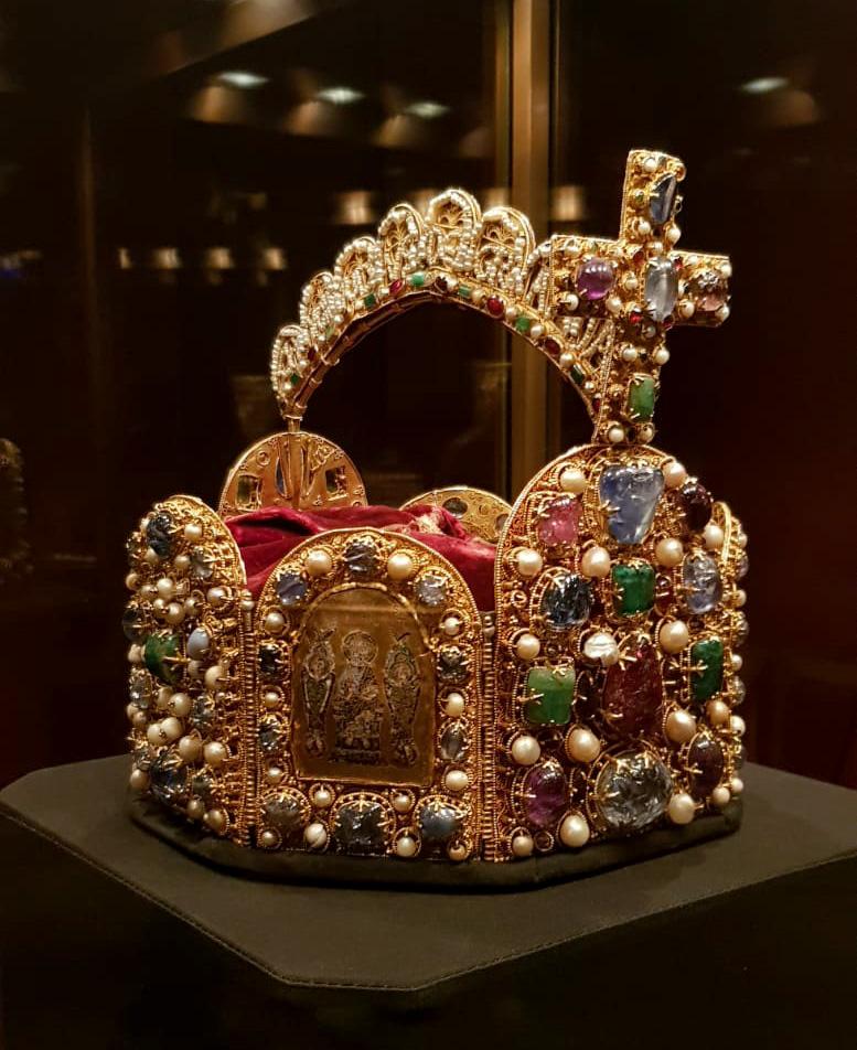 Image décorative : La couronne impériale du XIe siècle est exposée au sein de la Schatzkammer © Luc Grosshans