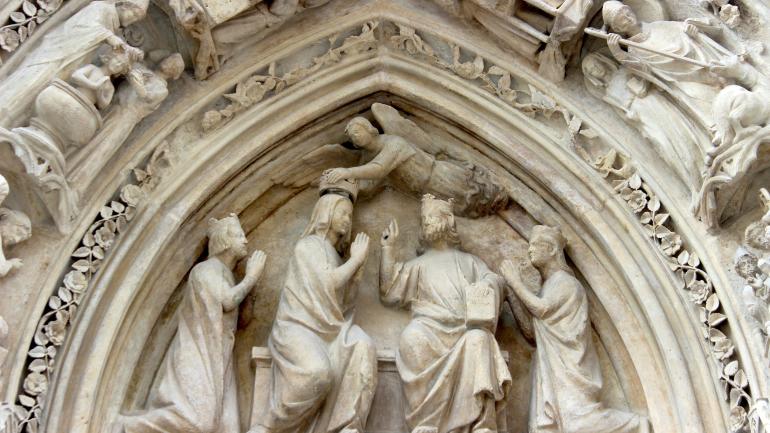 Image décorative : Notre-Dame de Paris, façade nord (tympan de la porte rouge) © Wikipédia