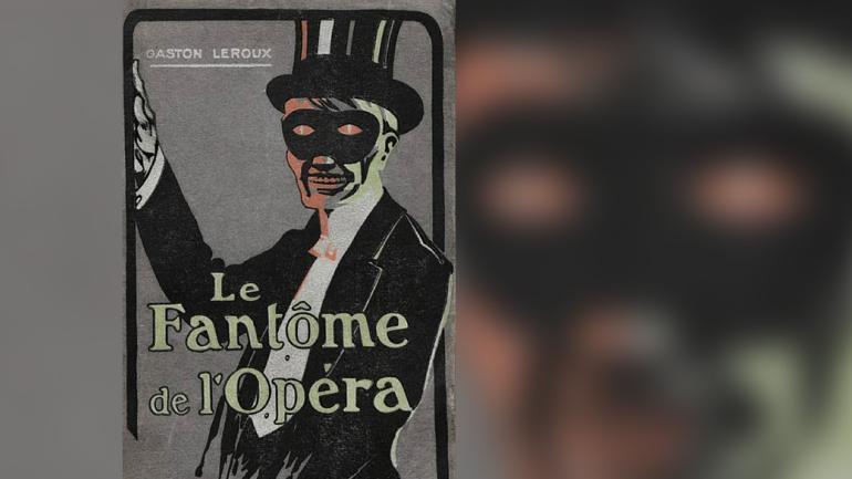 Image décorative : "Le Fantôme de l’Opéra", couverture de l'édition originale, illustration par Adolphe Cossard (éditions Pierre Lafitte et Cie, 1910)